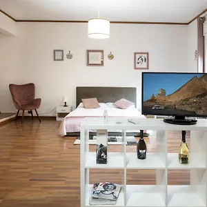 Doctor House Standard, & Luxury , Enna Italia