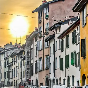 Belle Arti 2*, Bérgamo Italia